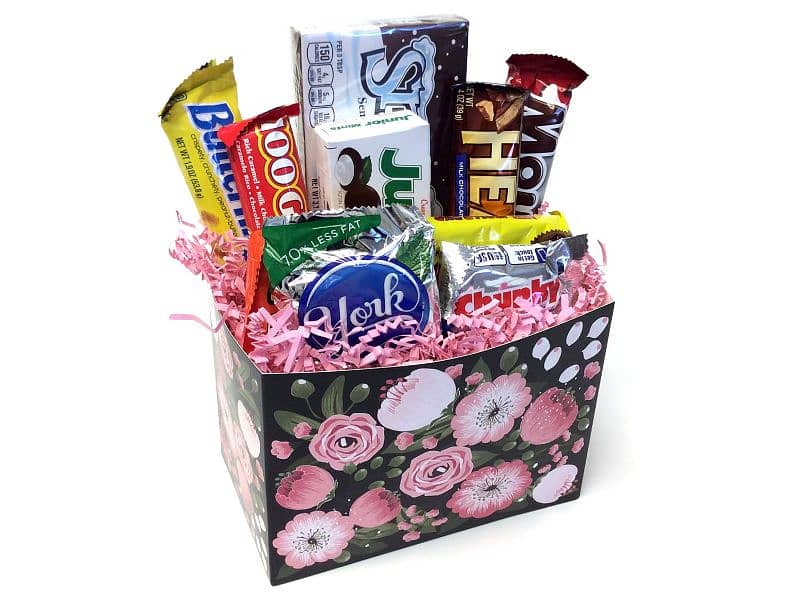 Customized Gifts Box available 3