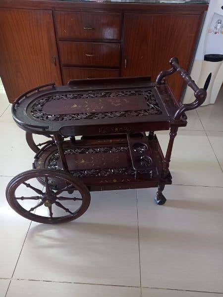 dark brown trolley 4