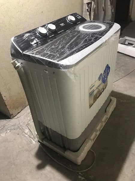 twin-tub washing machine HTW 80-186 3