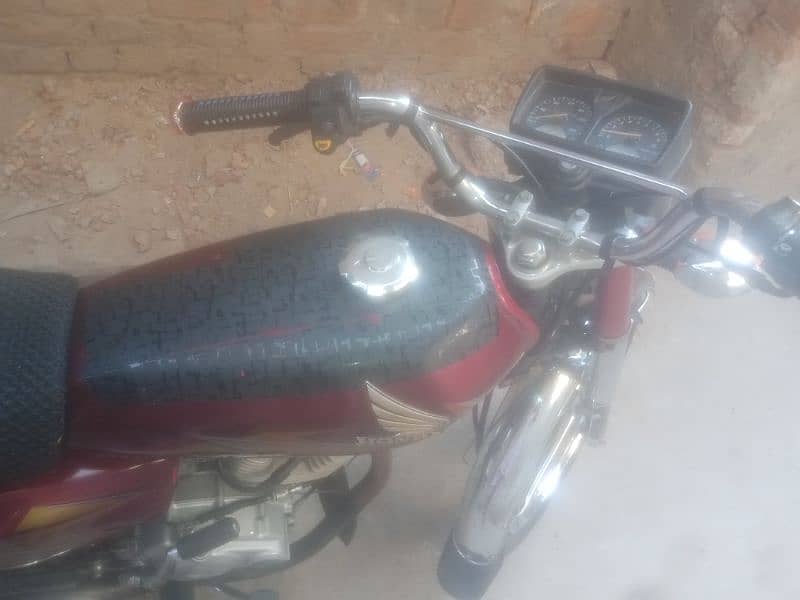 new condition Honda 21. . . modal. . . . argent sel 5