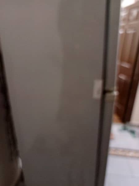 small fridge dawalance company 2