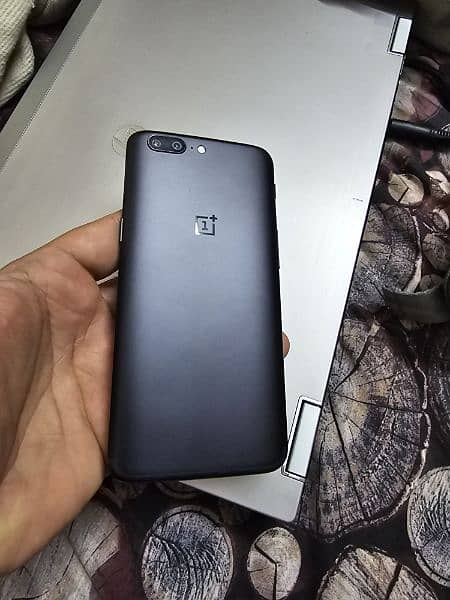 Oneplus 5G 8/128 Dual Sim PTA approved 1
