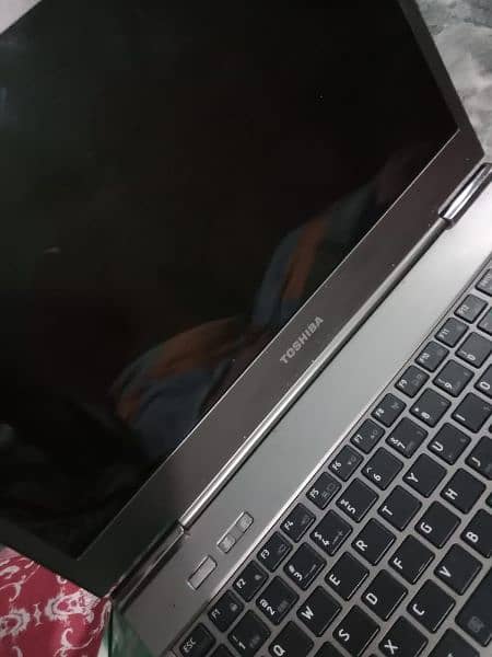 laptop Toshiba 4