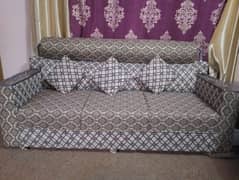 barely used mint condition sofa 5 seater