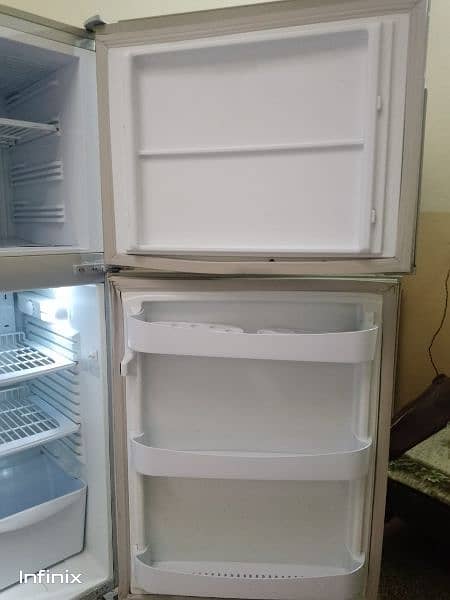 General Refrigerator For Sale 1