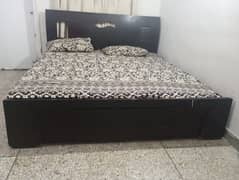 King Size bed with mattress 0