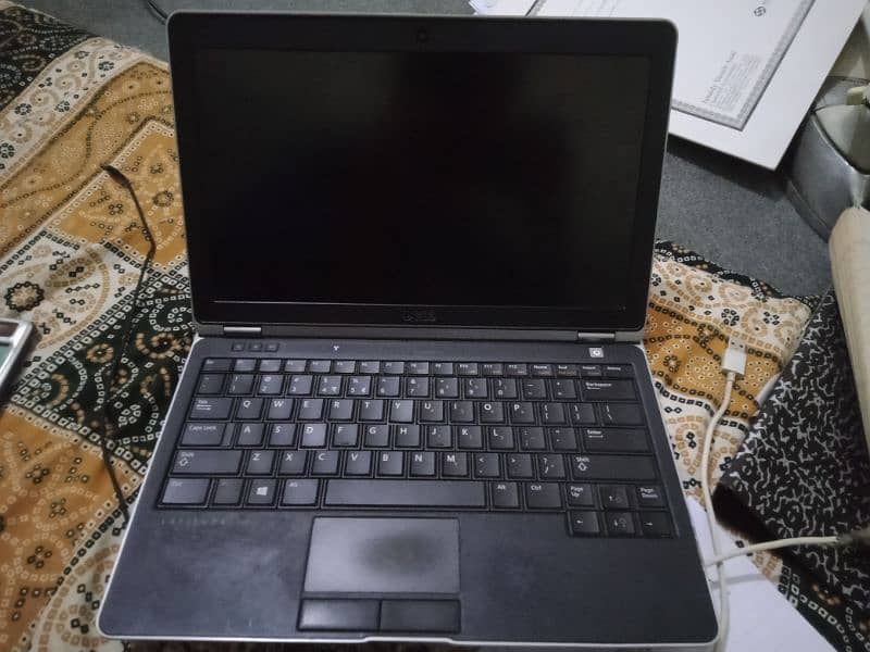 Dell latitude i3 third generation 0