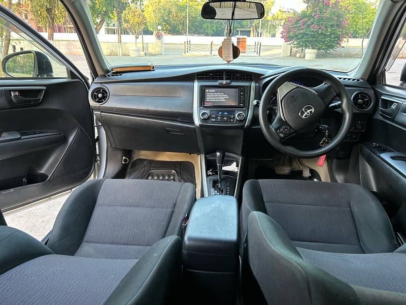 Toyota Corolla Fielder 2018 9