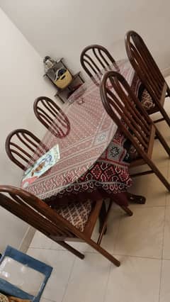 6 seater Dinning Table for sale