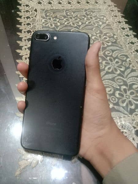iphone 7 plus black color bypass 128 gb condition 10 by 8 0