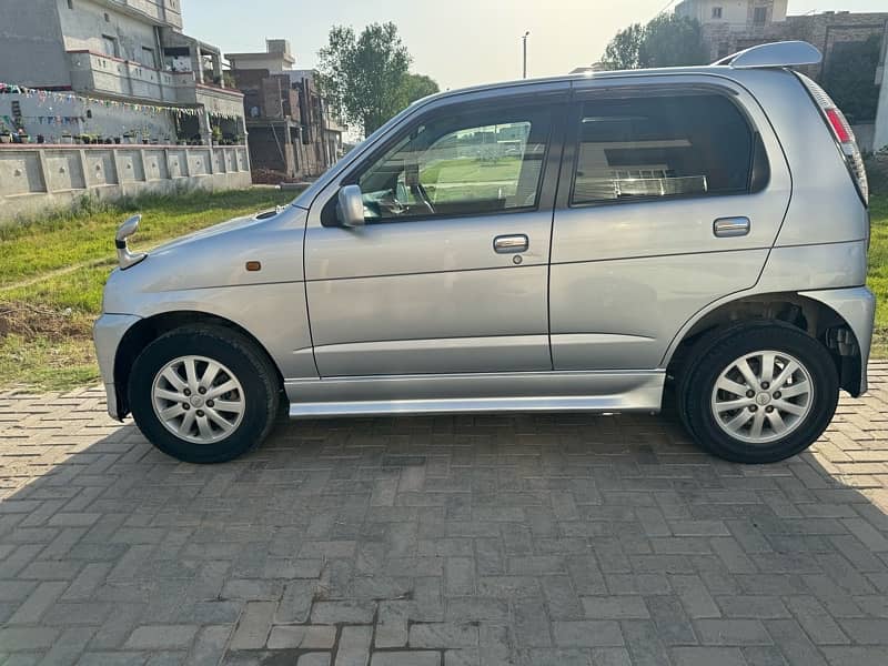 Daihatsu Terios Kid 2012 model and 2015 import and registration 3