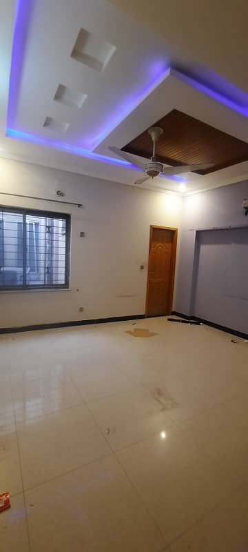 8 MARLA UPPER PORTION FOR RENT IN MILITARY ACCOUNTS COLLEGE ROAD 11