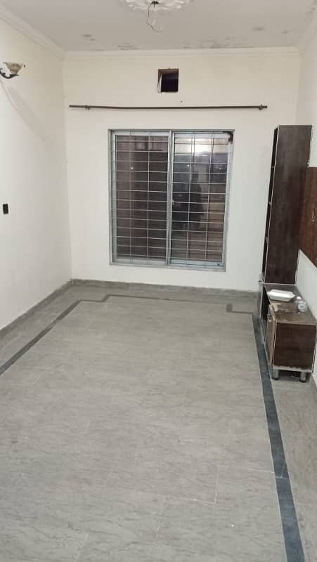 3 Marla 2nd Floor New Flat For Rent In Mb Military Accounts College Road Lahore 0