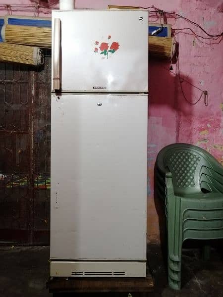 PEL double  door fridge in good condition 0