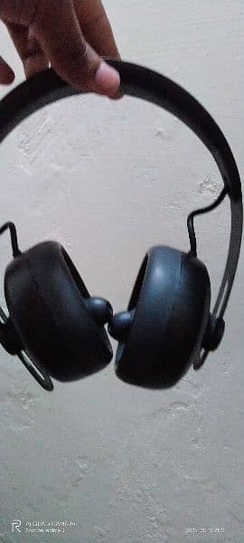 nura headphones 2
