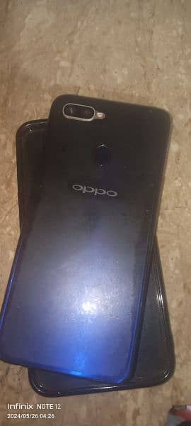 oppo f9 urgent sale krna Hy mobile numbe 0302 1190614 WhatsApp only 6