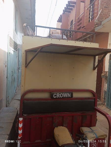 loader rikshaw with body 11