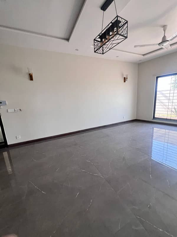 20 Marla Brand New House For Rent Near To Park School Bahria Town Tipo Block Lahore 3