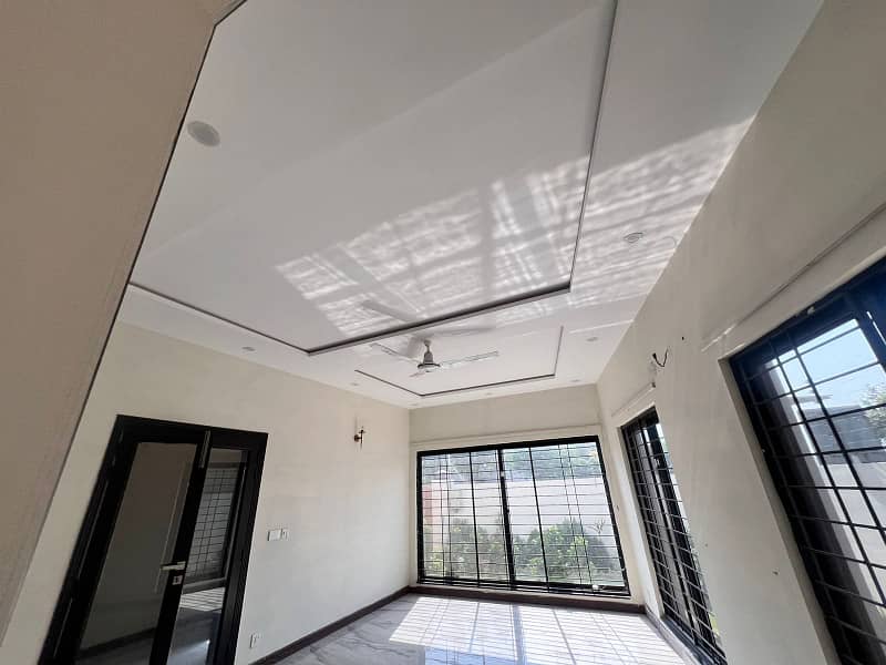 20 Marla Brand New House For Rent Near To Park School Bahria Town Tipo Block Lahore 26