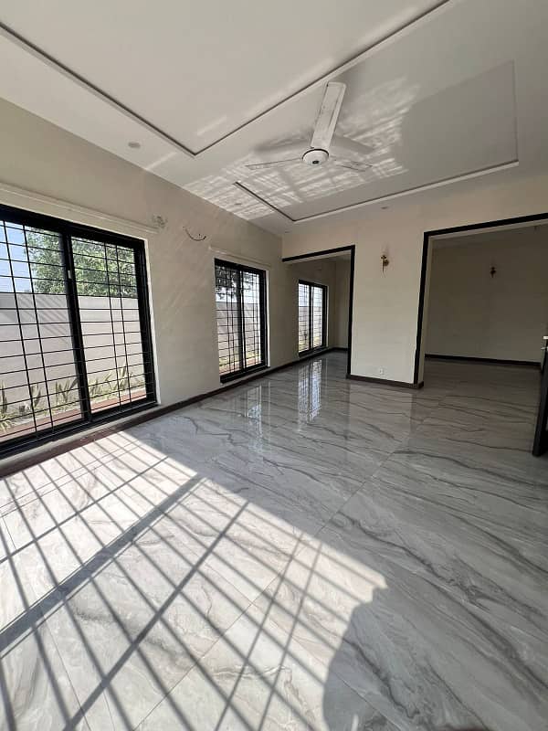 20 Marla Brand New House For Rent Near To Park School Bahria Town Tipo Block Lahore 39