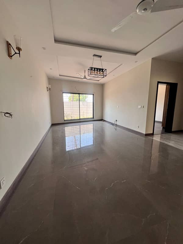 20 Marla Brand New House For Rent Near To Park School Bahria Town Tipo Block Lahore 40