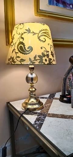 table lamp pair 0