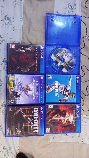 PlayStation 4 500gb with 1 controller & 6 games 2