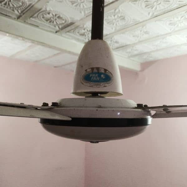 Pak Fan Ceiling fan Condition like new 3