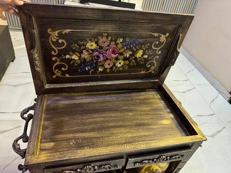 Serving Ttolley with Tray and Drawers 4