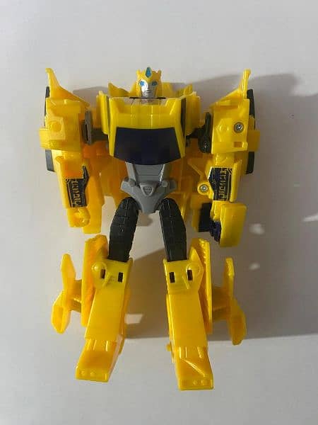 Transformers Cyberverse Bumblebee 0