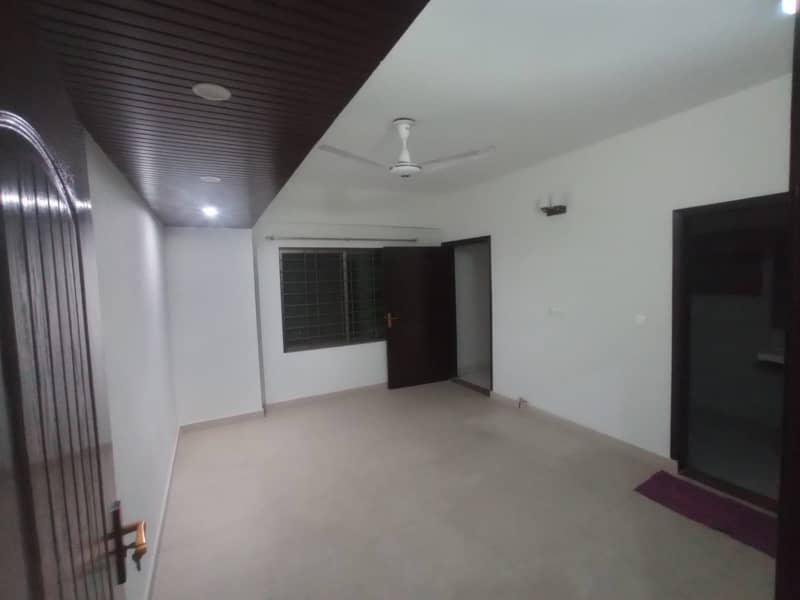 10 Marla3 Bed Apartment Available for Rent Sector F Askari 10, Near Airport and cantt. 4