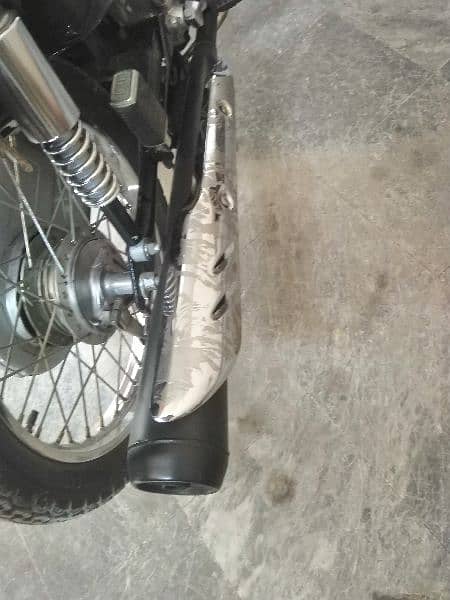 Honda 125 silencer 4