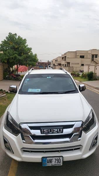 Isuzu D-Max V-Cross 2019 3