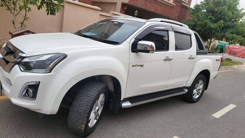 Isuzu D-Max V-Cross 2019 7