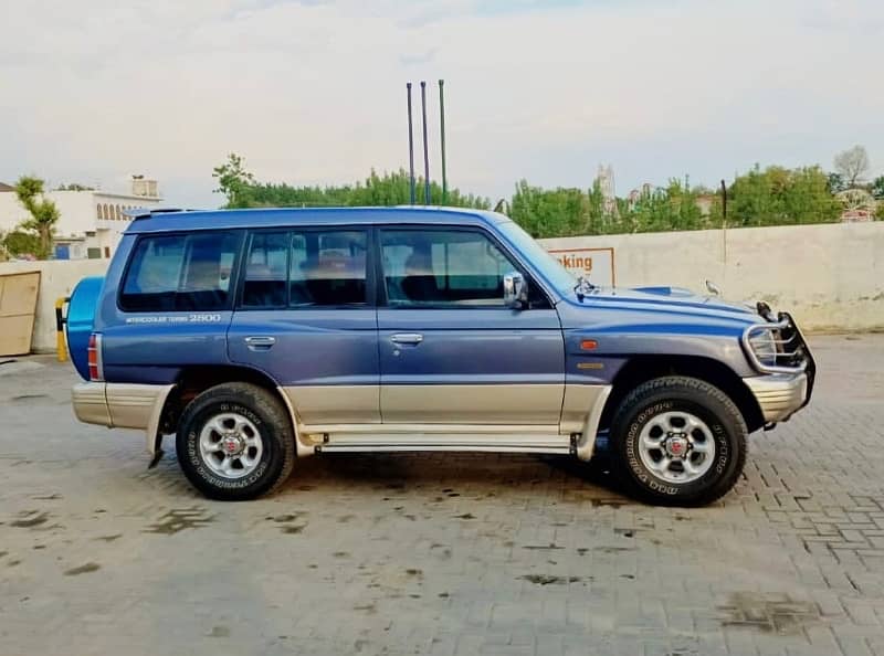 Mitsubishi Pajero 1997 2.4 0