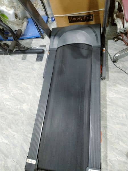 BH TREADMILL JUST LIKE NEW 4 MONTHS BRAND WARRANTEE REMAINING 6