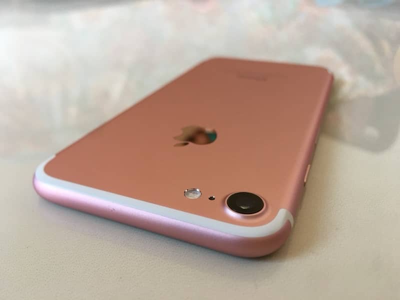 Brand New Condition iPhone 7 128gb Rose Gold PTA APPROVED 1