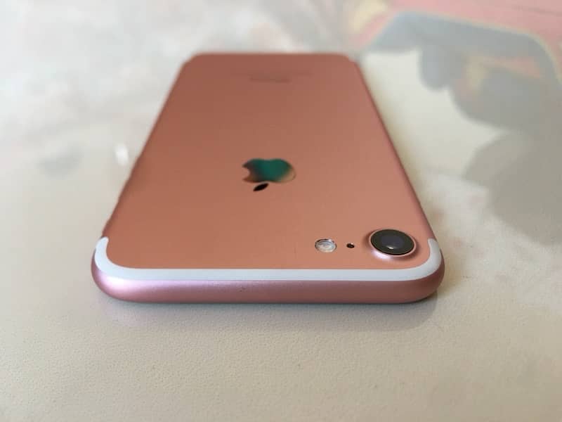 Brand New Condition iPhone 7 128gb Rose Gold PTA APPROVED 3