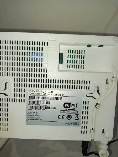 Huawei HG8546M XPON FIBER OPTIC WIFI ROUTER WITH BOX  OR HUAWEI ONU 1