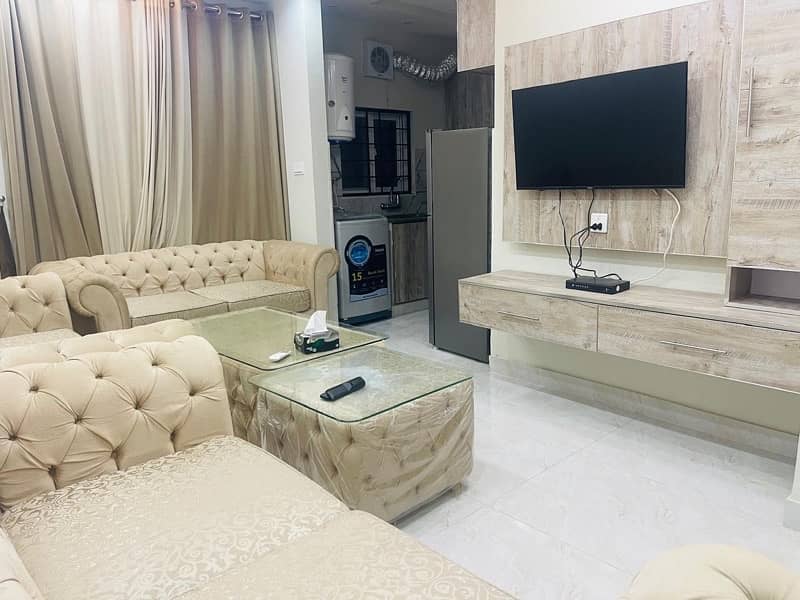 1 bedroom furnished apartment for rent on daily basis in bahria town 3