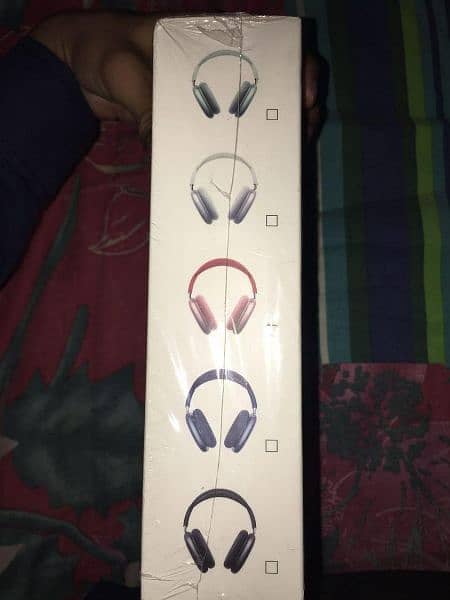 P9 HEADPHONES 2