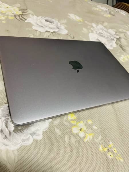 Macbook Pro Late 2016 Touch Bar 512 GB 2