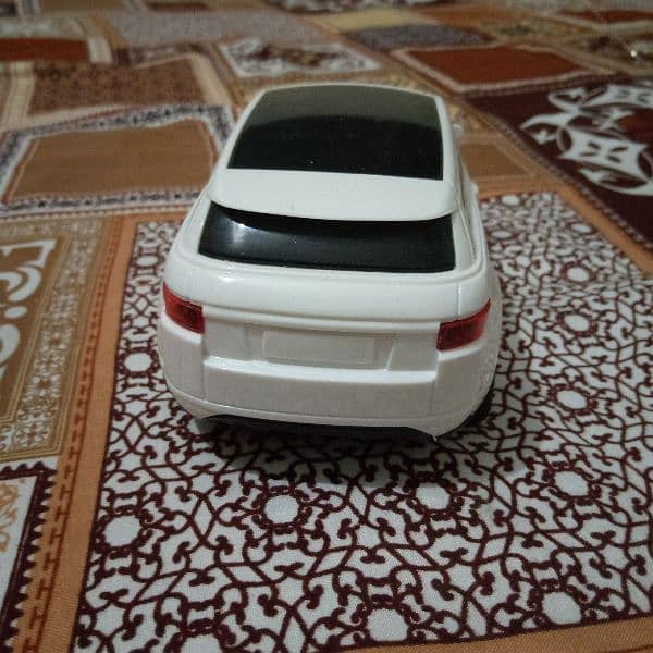 MODEL CAR 3