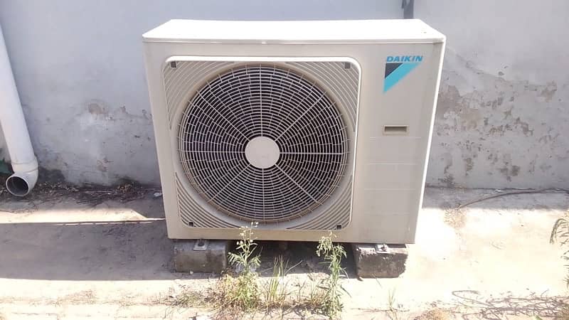 DAIKIN 4 Ton cassette 4