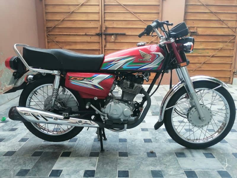 Honda 125. Condition 10 by 10 1