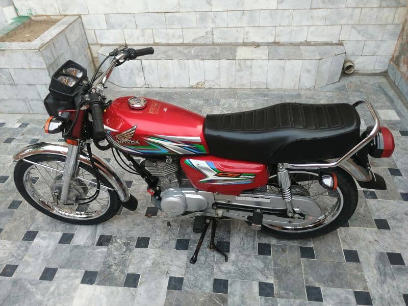 Honda 125. Condition 10 by 10 5