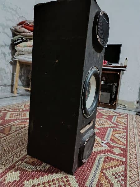 pioneer Woofers Speaker and amplifier 4