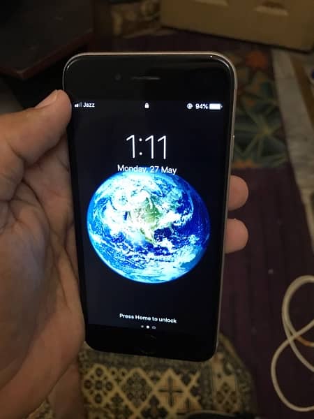 iphone 6 PTA approved With original Box imei Match Silver cloure 5