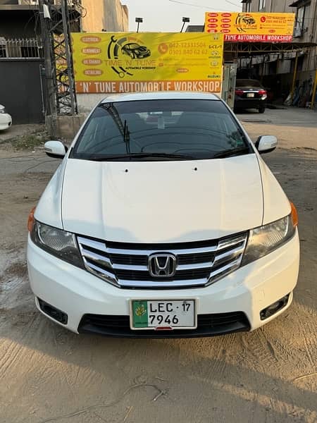 Honda City IVTEC 2017 neat condition extra glossy 6