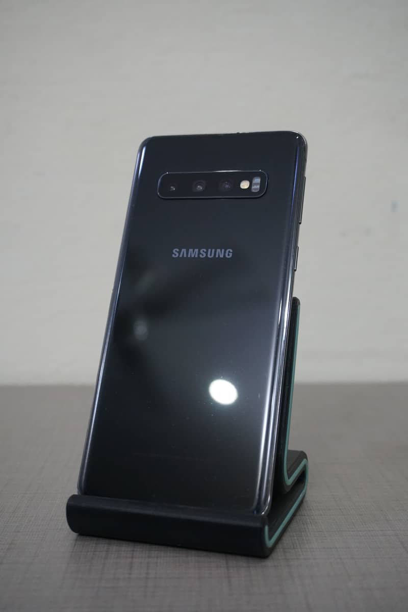Samsung Galaxy S10 8/128GB 3